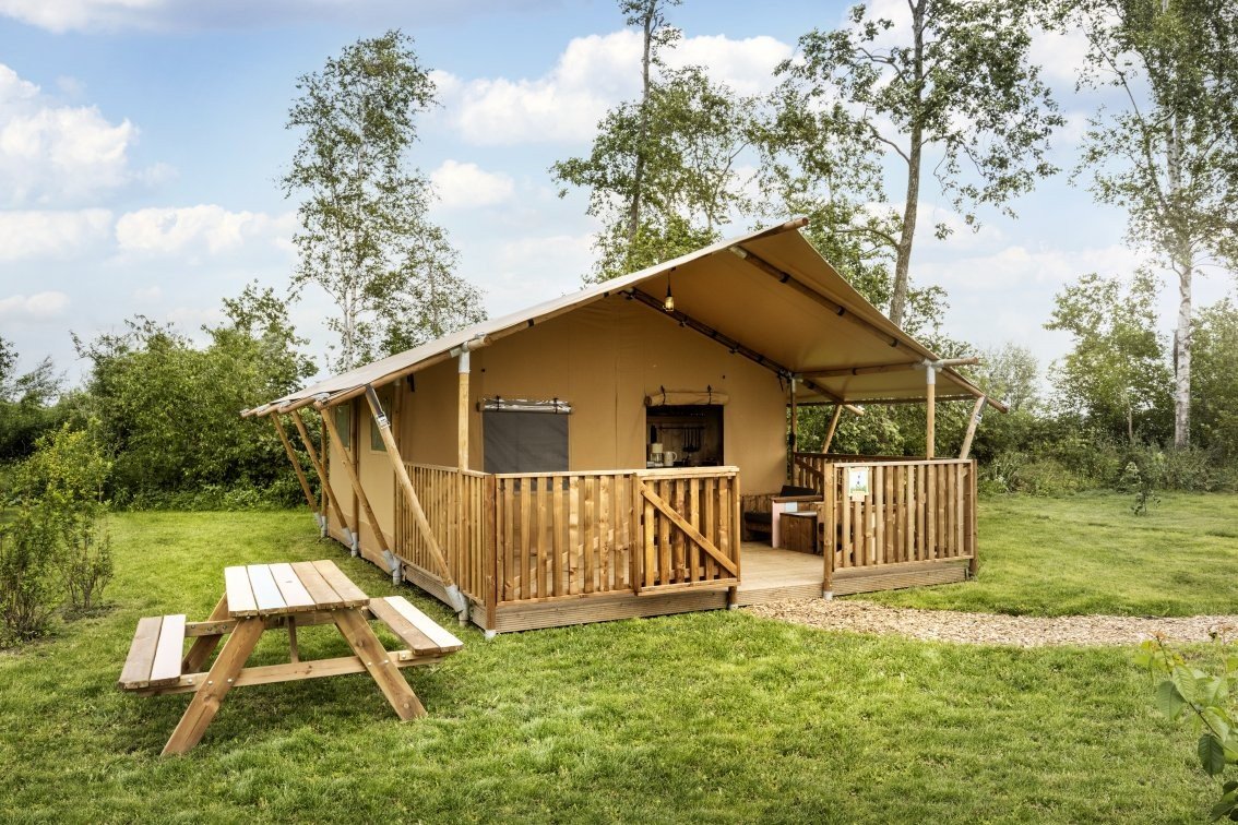 Adventure tent (4 persons)