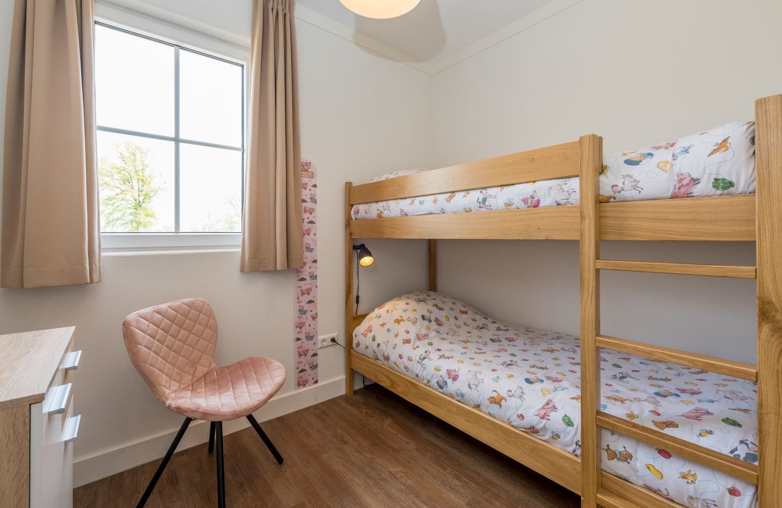 8 personen dorpsstraat sebastiaan slaapkamer