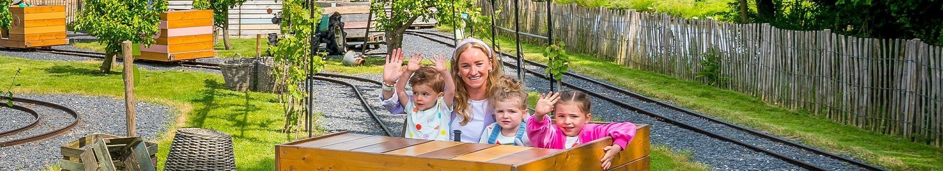 Fruitkistjes bij Avonturenboerderij Molenwaard