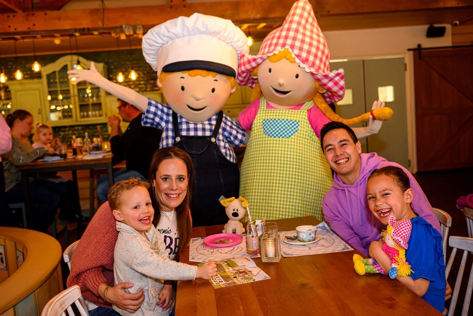 Delightful moments together in the Family Restaurant