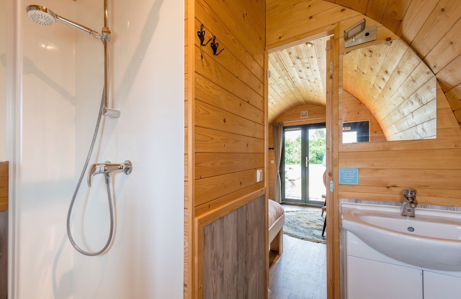 Polderlodge 2 personen badkamer