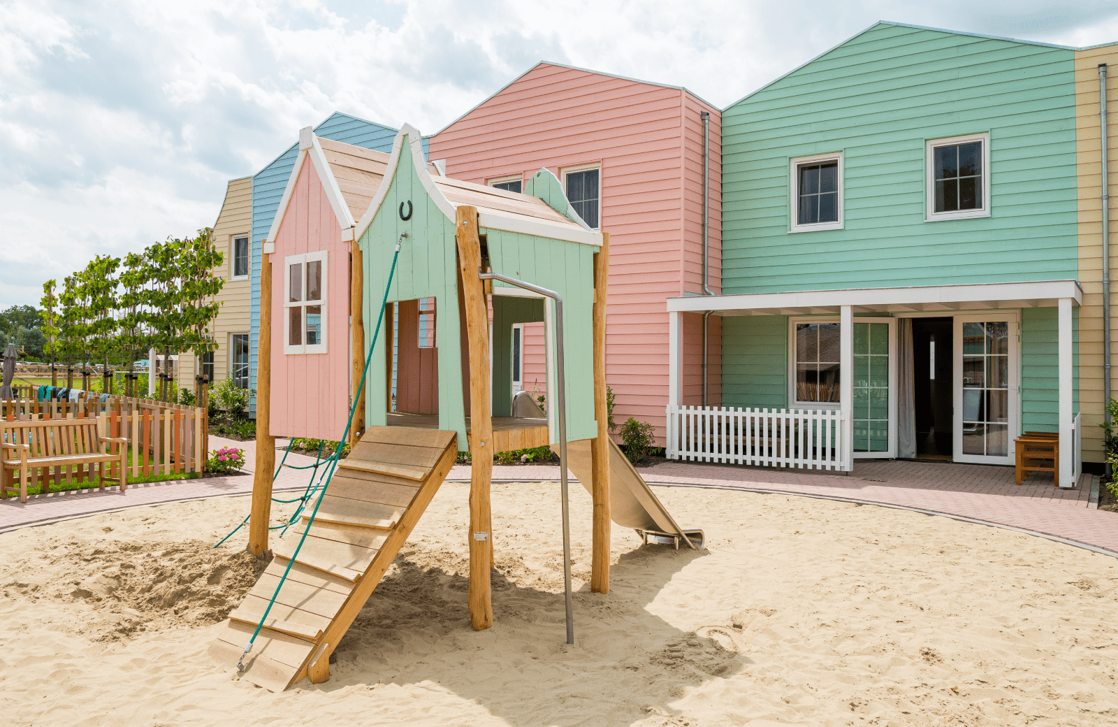 Rosa de koe speeltuin familie resort molenwaard