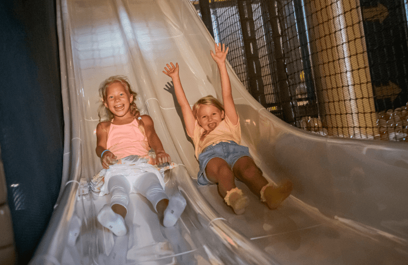 Glijbaan speelschuur molenwaard